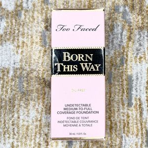 Too Faced Born This Way Natural Finish Longwear Liquid Foundation *Light Beige*
